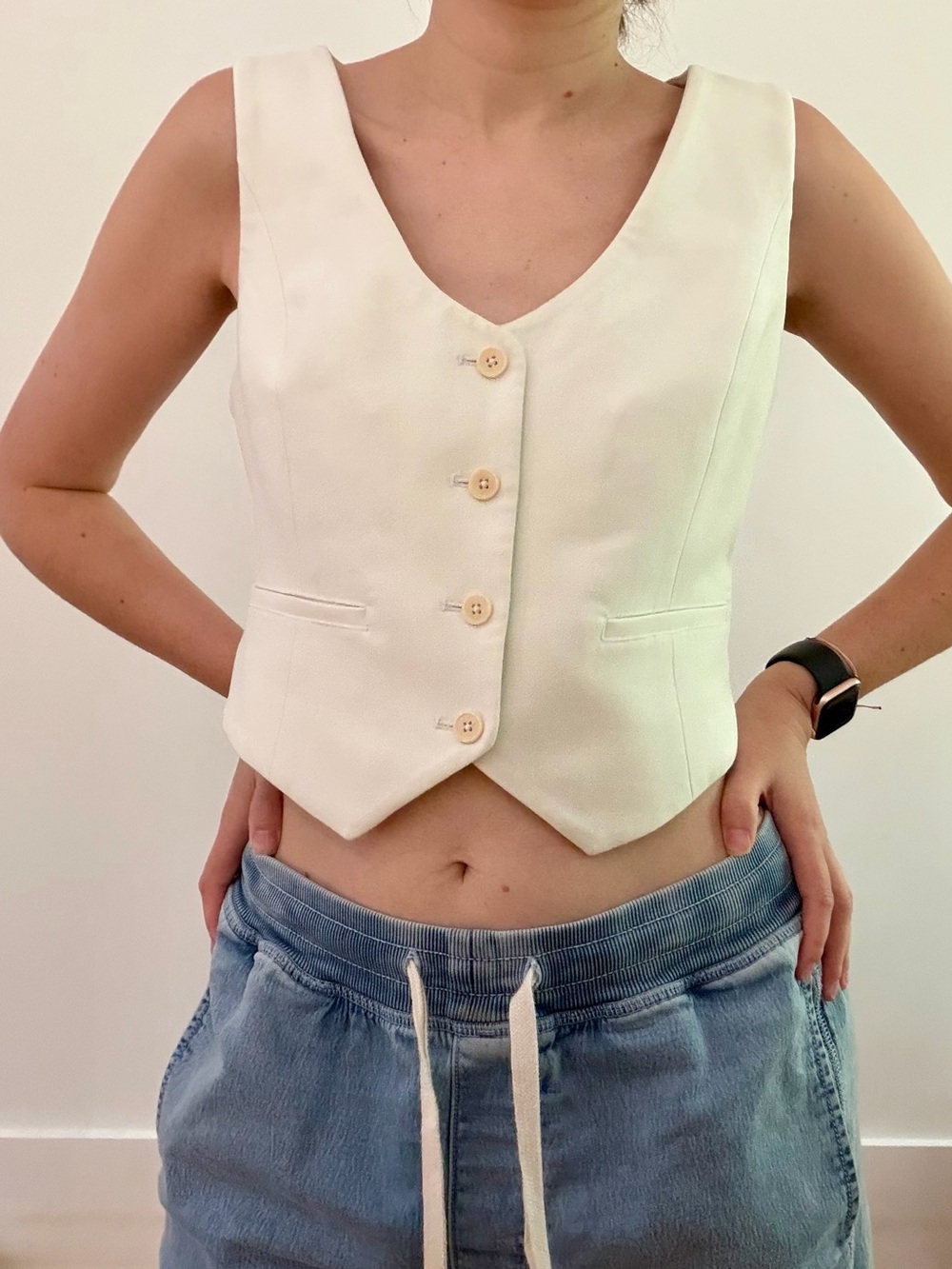 Aritzia Wilfred Cream Button-Up Vest Top - 6